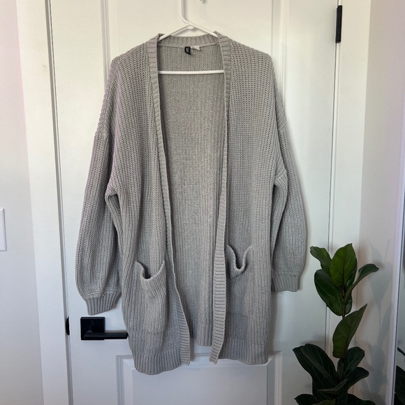 H&M Cardigan - Picture 1 of 2